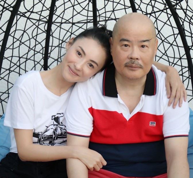 庭审现场相关图