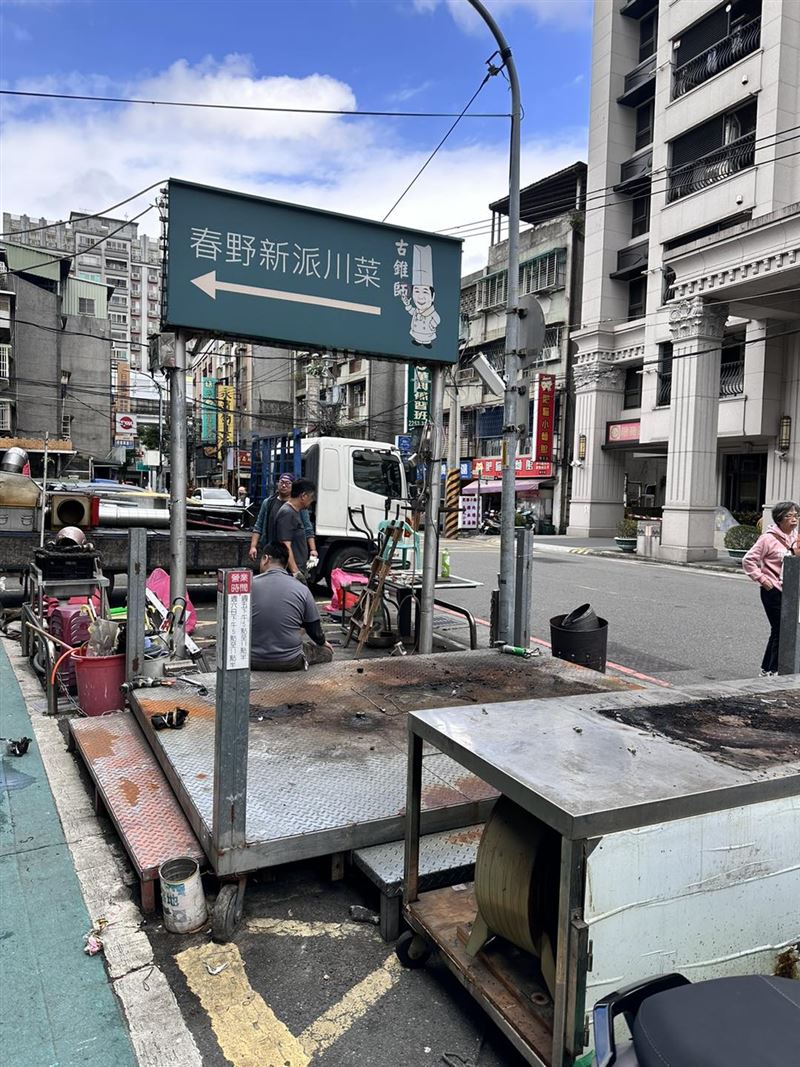 郭主義拆除女兒生前經營的烤肉攤