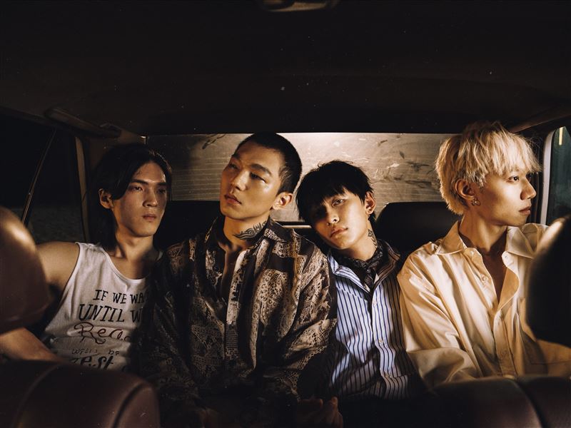 傻子與白痴成軍10年，推出新EP《在沒有答案的日子裡》