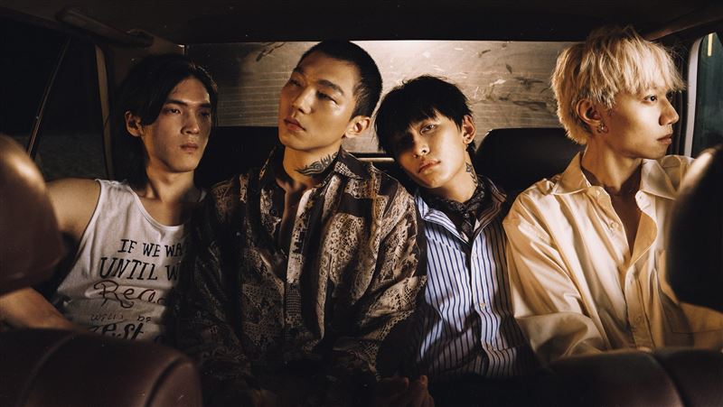 傻子與白痴EP封面大合照