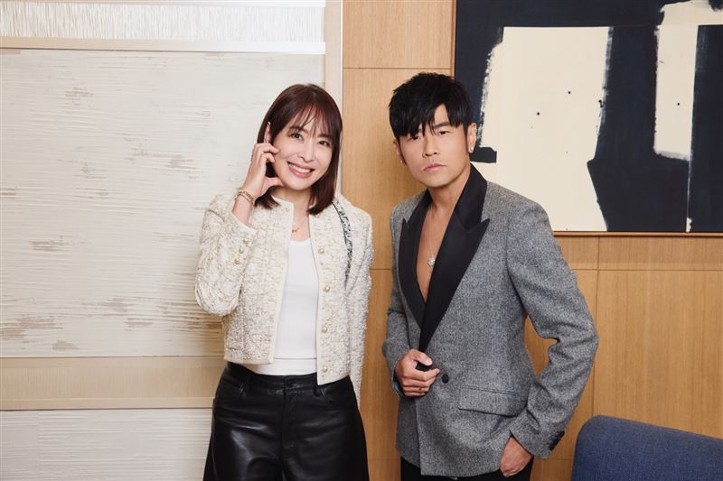 周杰倫現身101酒會合照