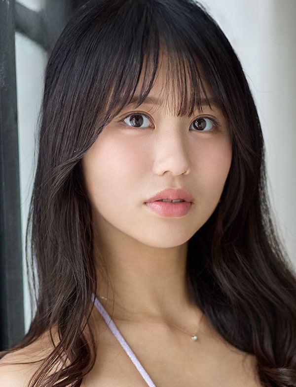 日本美女導遊國仲有菜出道拍AV，她能說六種不同的語言，在床上用中文也能溝通無障礙。（圖／翻攝自Ｘ）