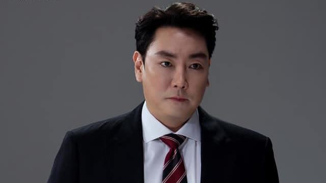 赵震雄宣布引退图片