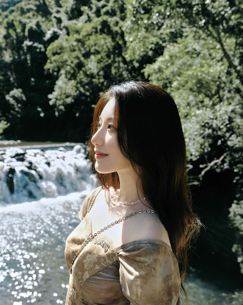 舒華在宣傳活動中的畫面