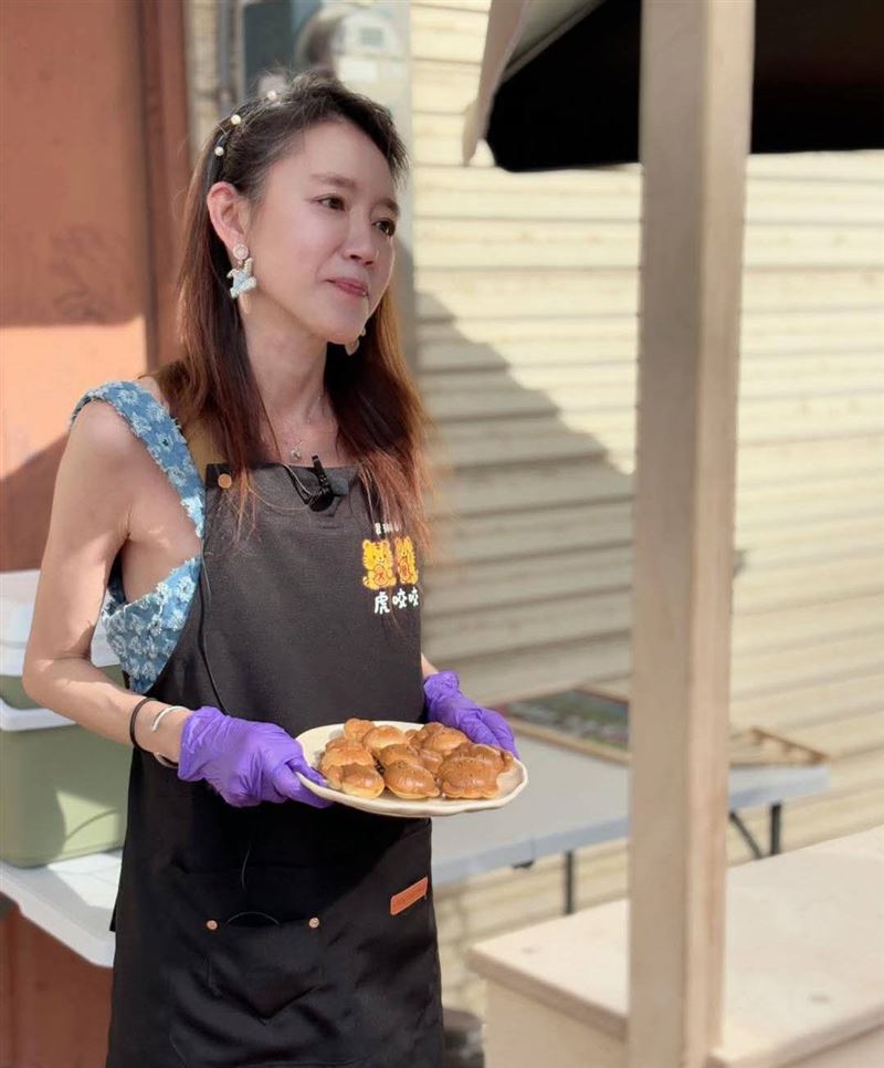 裴琳斜槓雞蛋糕事業