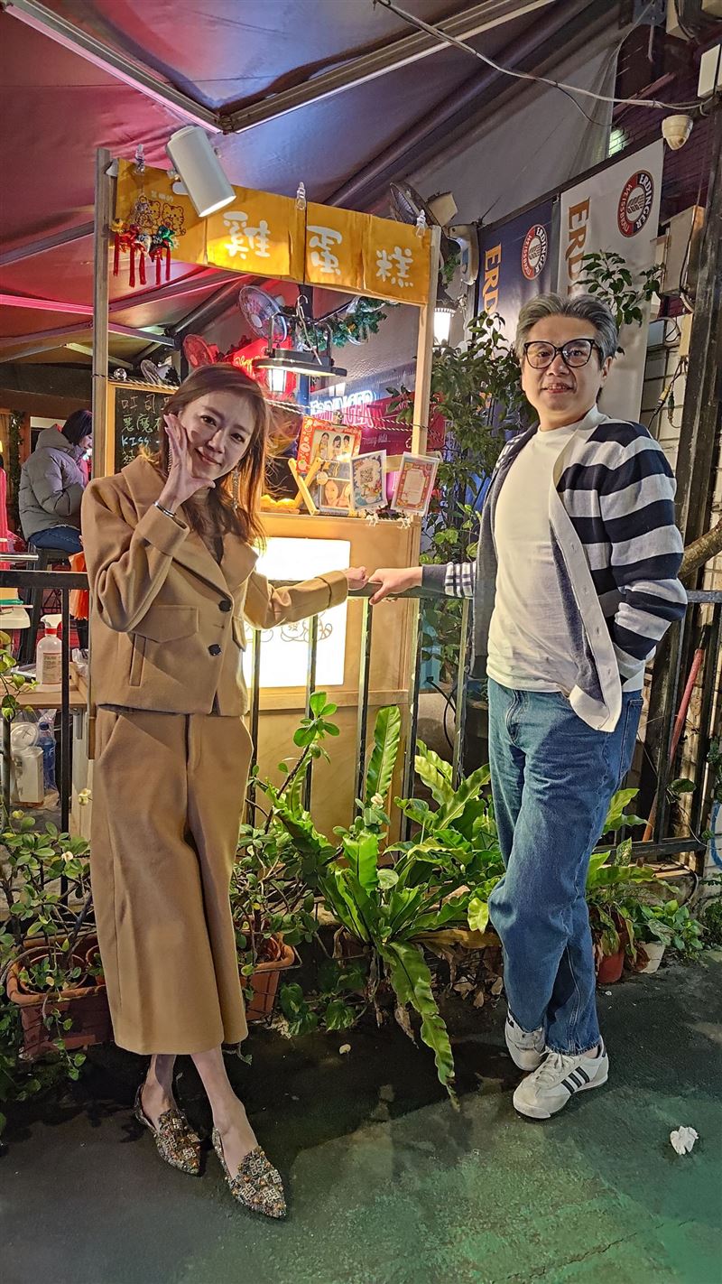 裴琳與汪冠瑋相陪攤位