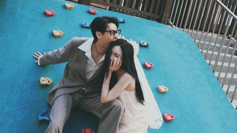 許允樂甜嫁小6歲李玉璽