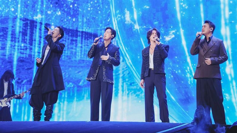 朱孝天与音乐高层冲突