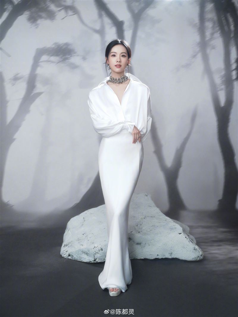 陳都靈出席國劇盛典紅毯