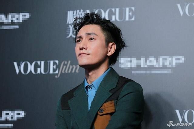 网友晒出陈坤近照的截图