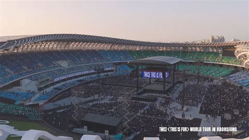 TWICE演出，2場吸引11萬人