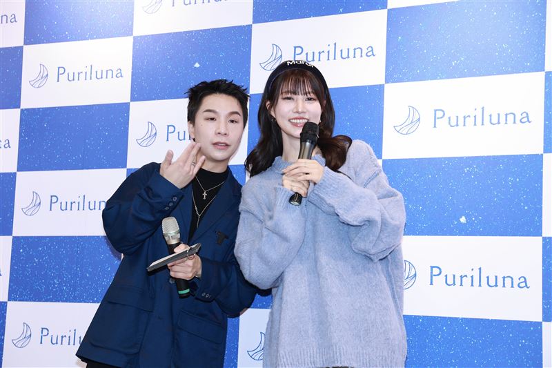 派翠克跟阿部瑪利亞合照