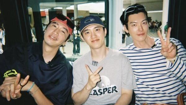 金宇彬、D.O、李光洙三人是圈內好友。