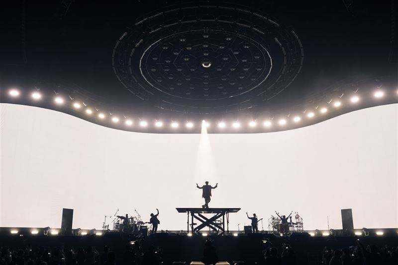 宇宙人在台北小巨蛋開唱