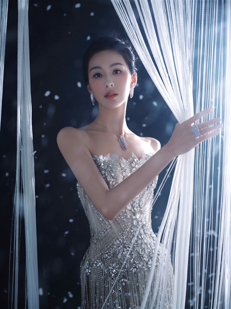 陳都靈紅毯現身