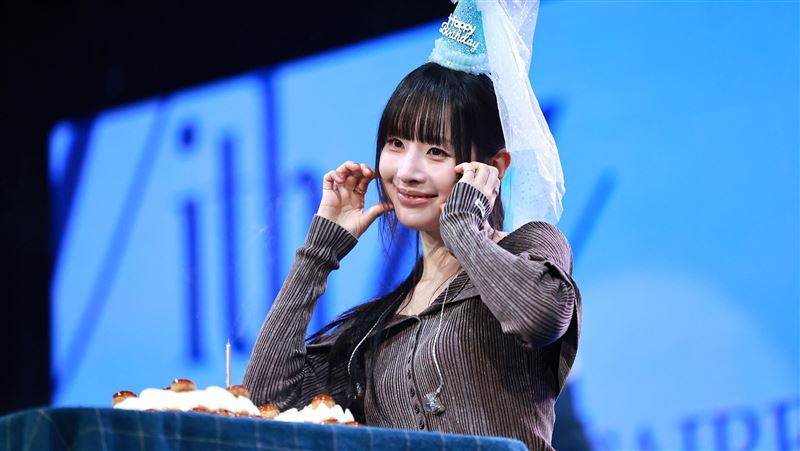 雪娥在台北舉辦見面會的開場舞台