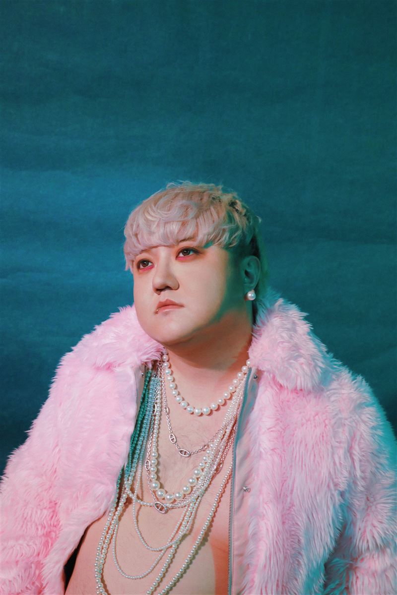 葵剛以最不修飾的狀態裸上身