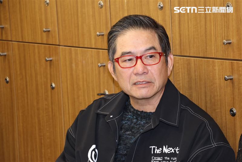 兩人舞台劇合作