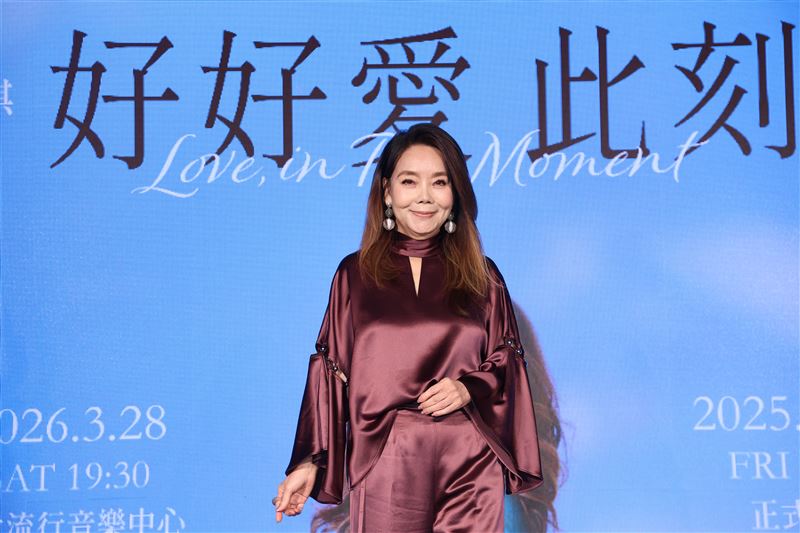 辛曉琪在記者會上