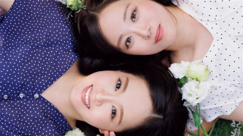 姐妹情深，决定同台演出