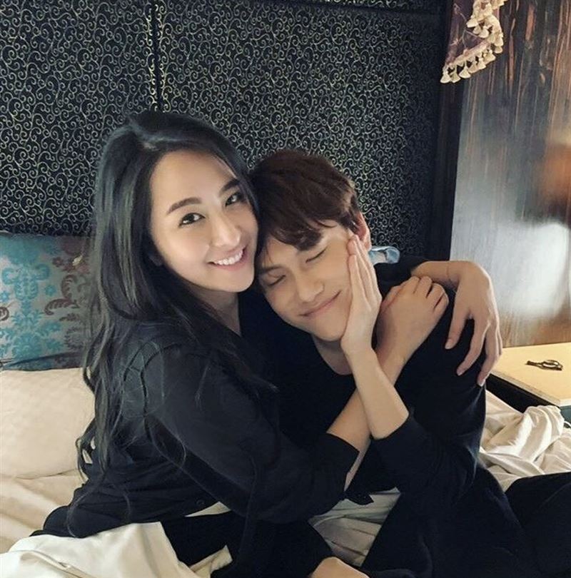 吳品潔與毛弟的往昔照片