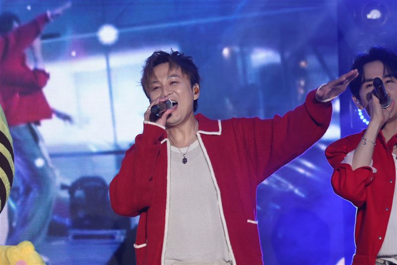 書偉即將迎來雙胞胎