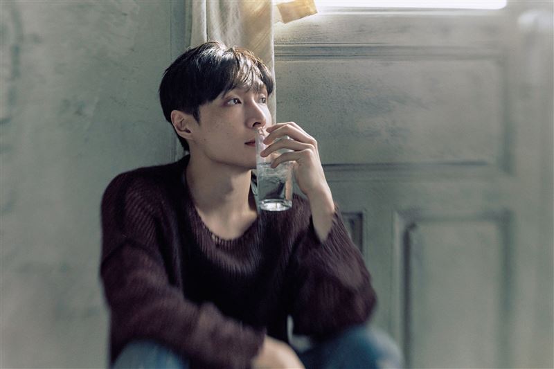 张艺兴缺席EXO新季综艺图