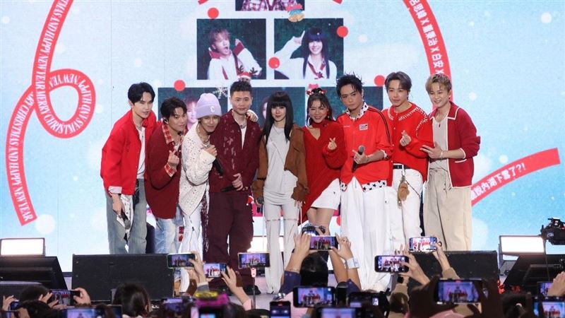 HOHOHO公益演唱会合照