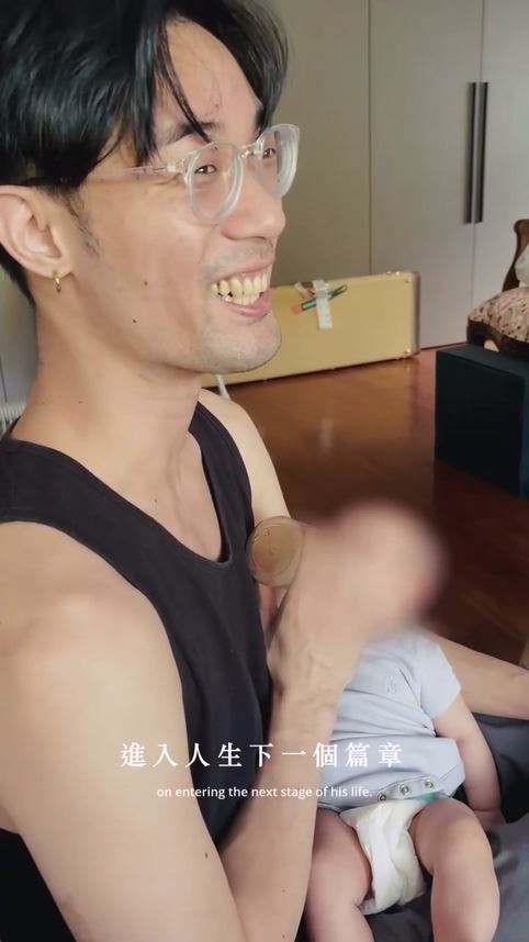 博文在圣诞节宣布当爸