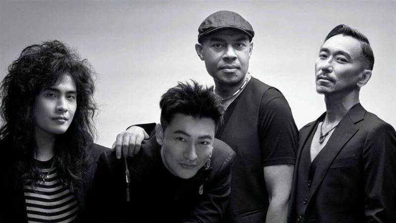 王ADEN校园演出现场图片