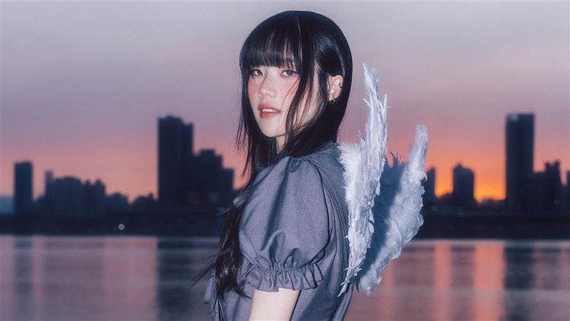 Sabrina胡恂舞照片