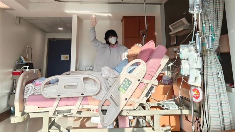 蕭敬騰岳父林光寧病房照