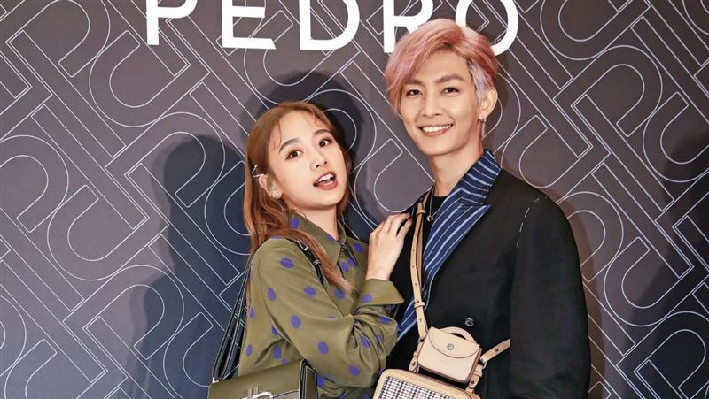 鬼鬼與炎亞綸合照