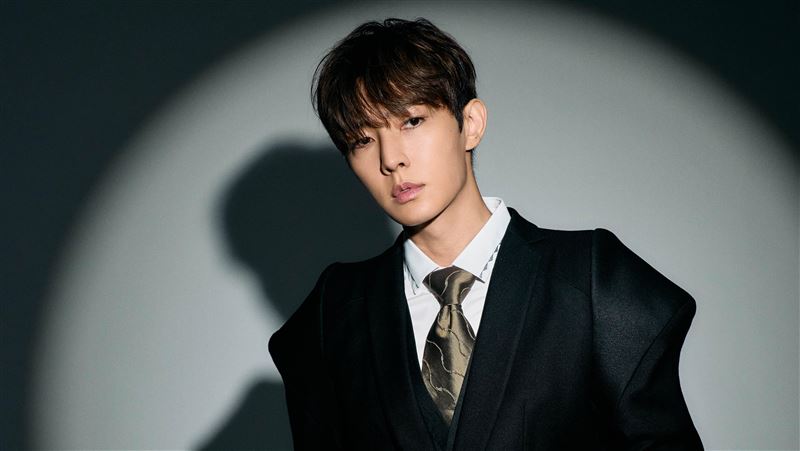 炎亞綸推出新專輯