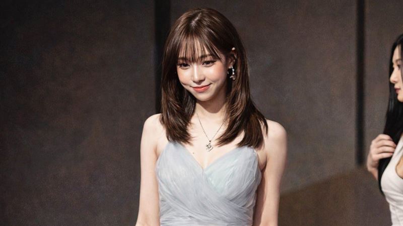 Winter紅毯照與刺青話題