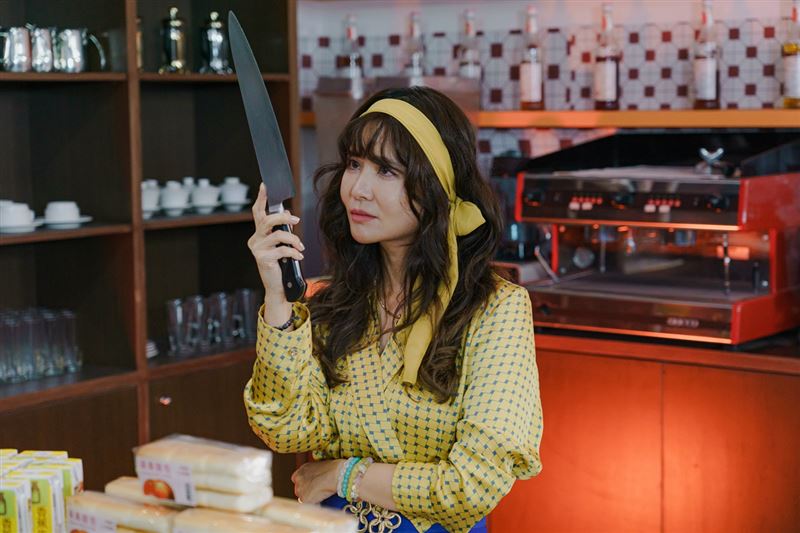 吳怡霈飾演掌控車手金流的大姊頭