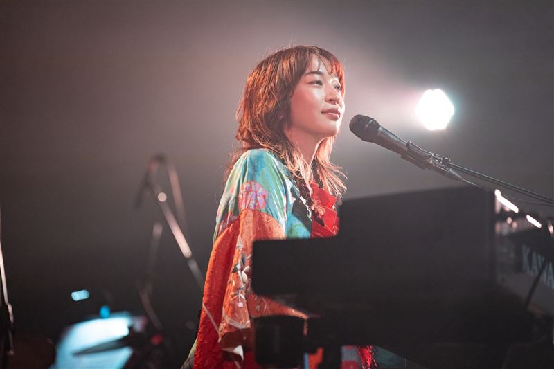 樋口愛首登台跨年照片