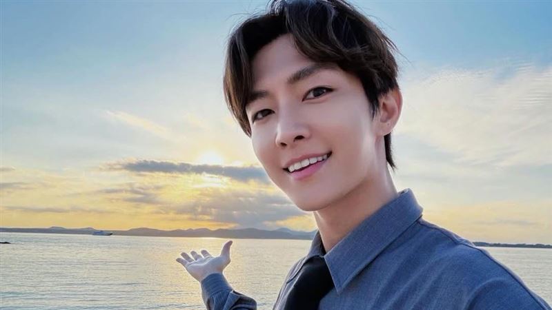 炎亞綸官方照片