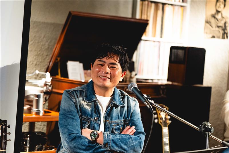 蘇明淵舉辦《主題歌》專輯聽歌會