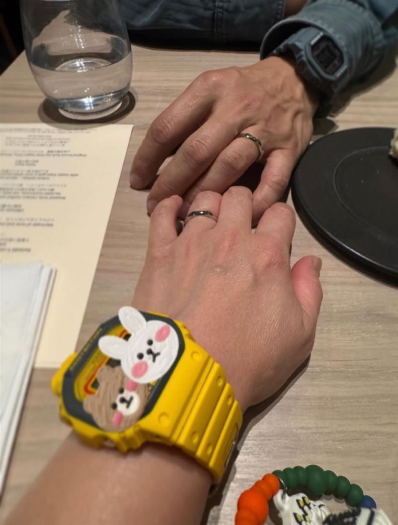 阮小儀老公與金剛佩戴同款手錶1