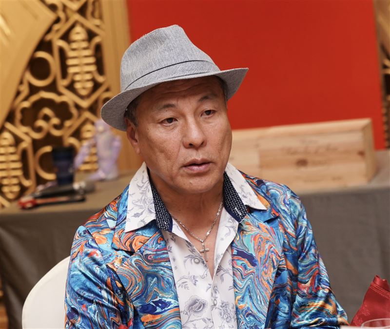 徐立坤与胡蝶出席非比TV发布会