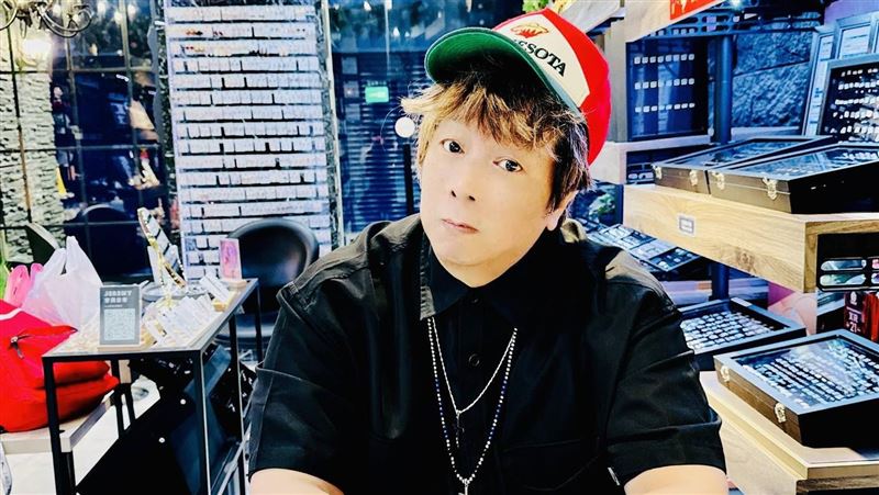 曹西平相關報導頭圖