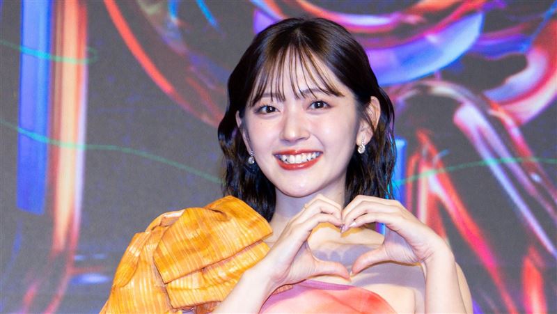 鈴木愛理跨年舞台