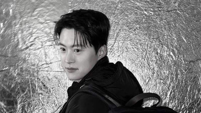 孔明近期在新剧拍摄现场