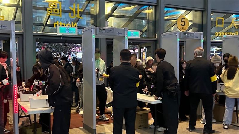 BABYMONSTER演唱會現場