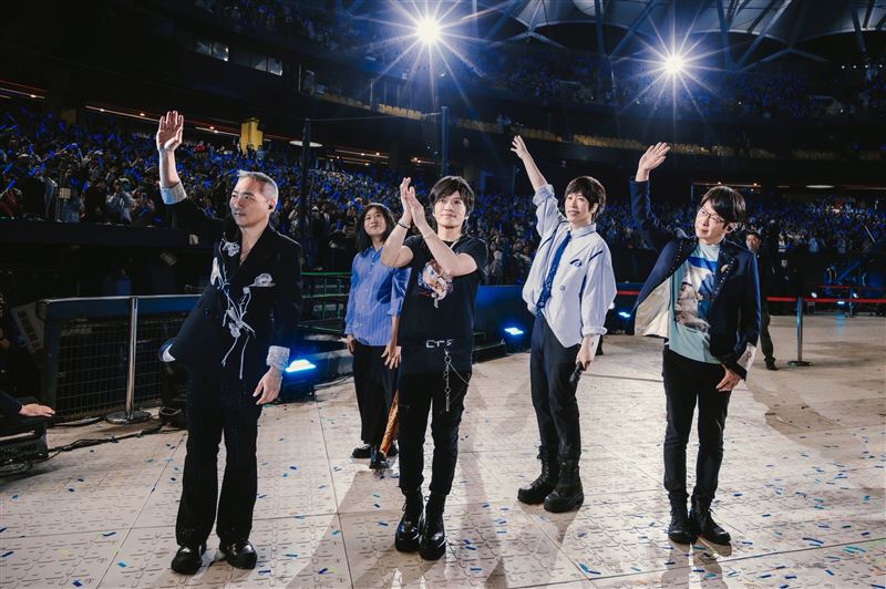 五月天演唱會邀請小玫瑰擔任嘉賓