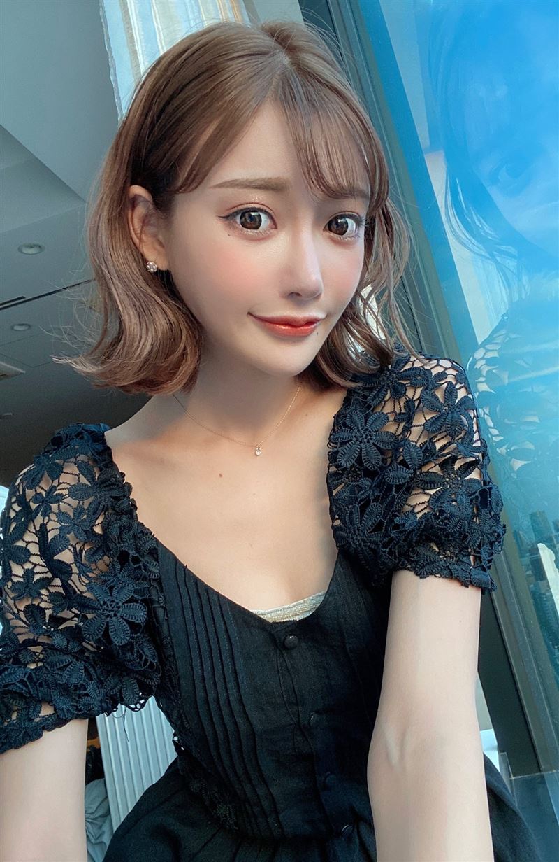 明日花綺羅向來大方承認整形。（圖／翻攝自Ｘ）