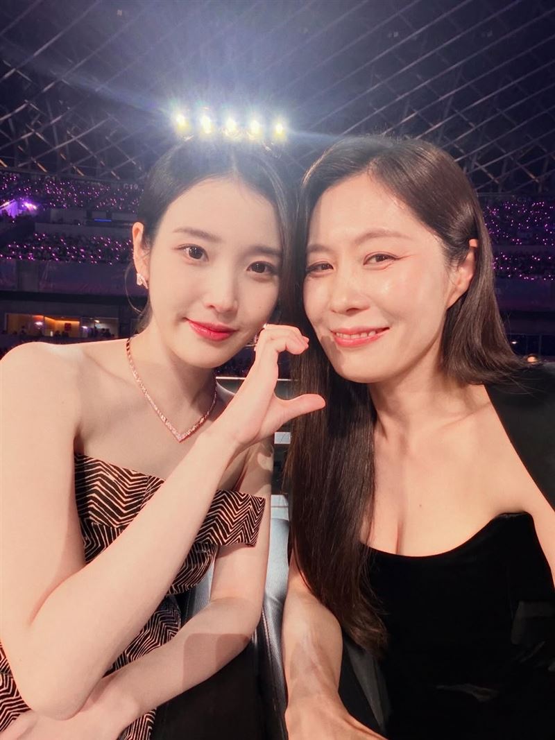 文素利和IU感情相当好