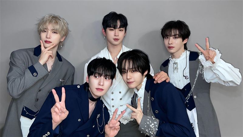 ONEUS 官方形象照