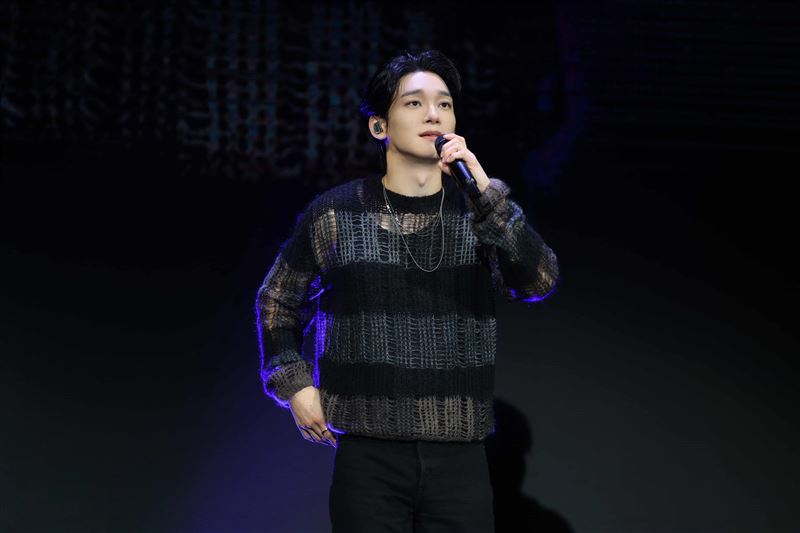 CHEN現場高音與觀眾互動